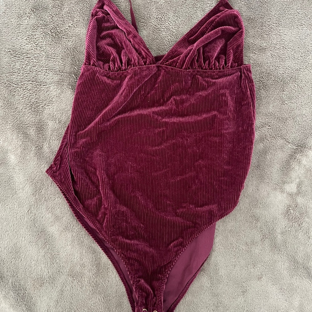 Burgundy velvet ribbed bodysuit